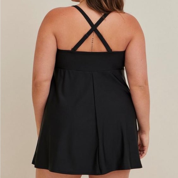 Torrid Wireless Mid Strapless Swim Dress With Brief Size 0 - Picture 5 of 9